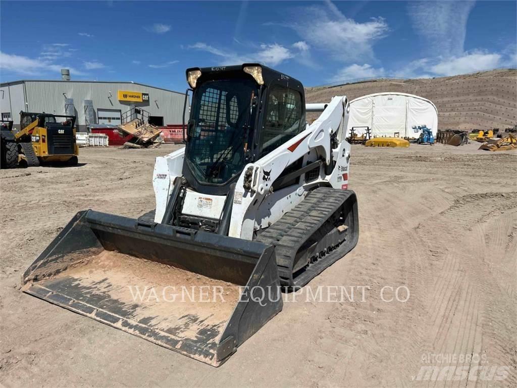 Bobcat T770 Crawler FEL's