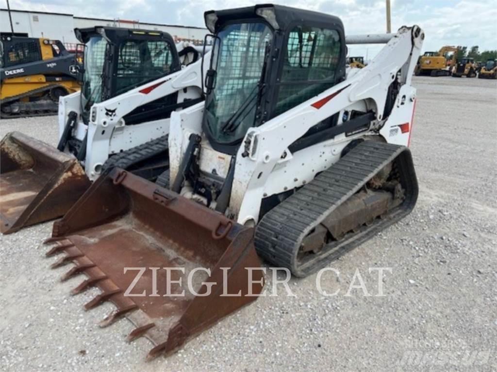 Bobcat T870 Crawler FEL's