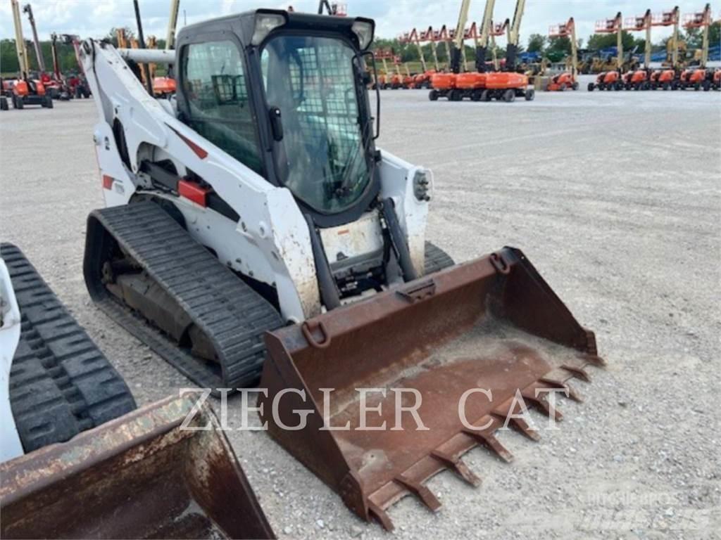 Bobcat T870 Crawler FEL's