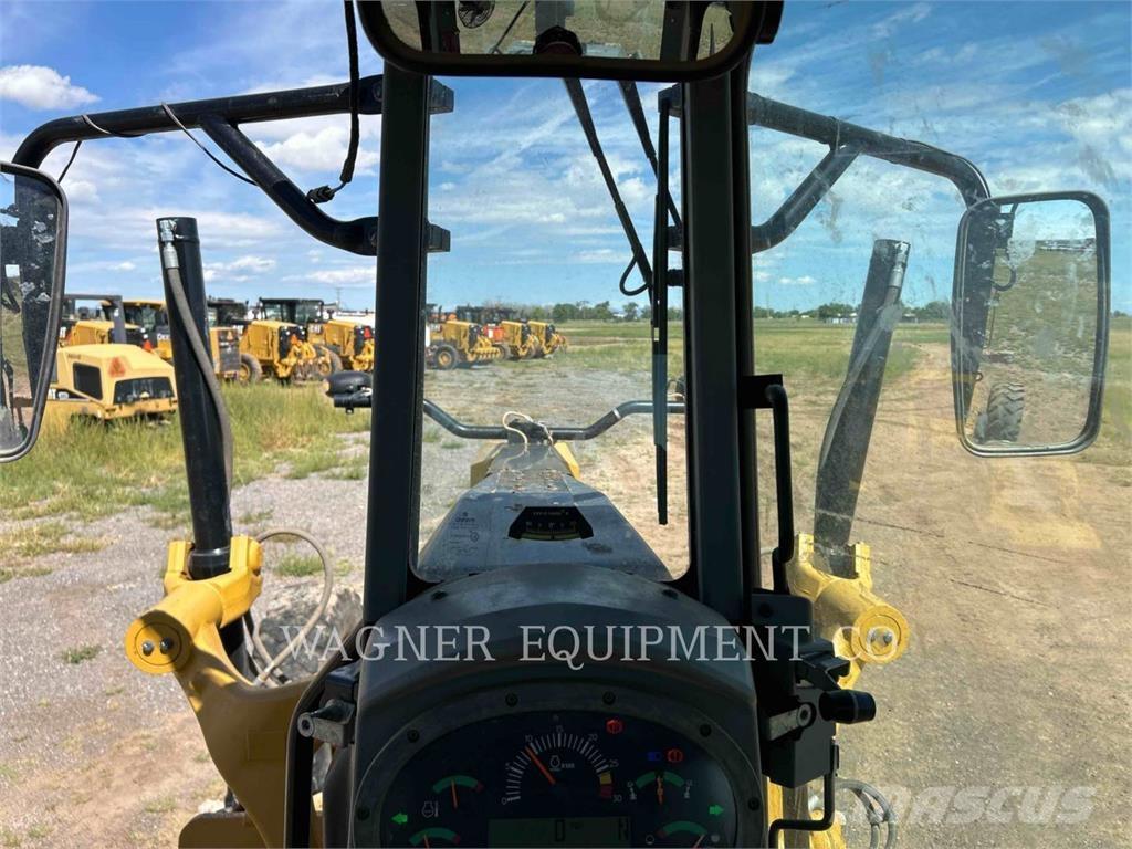 CAT 120M2AWD Graders