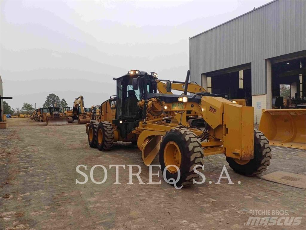 CAT 12M Graders