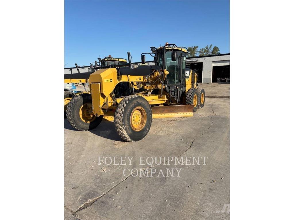 CAT 12M Graders