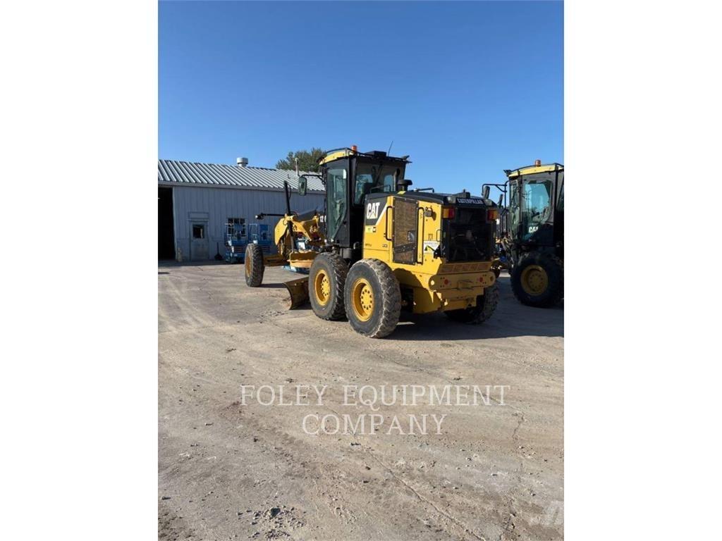 CAT 12M Graders