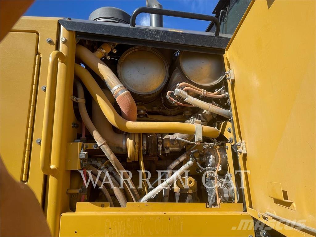 CAT 12M3 AWD Graders