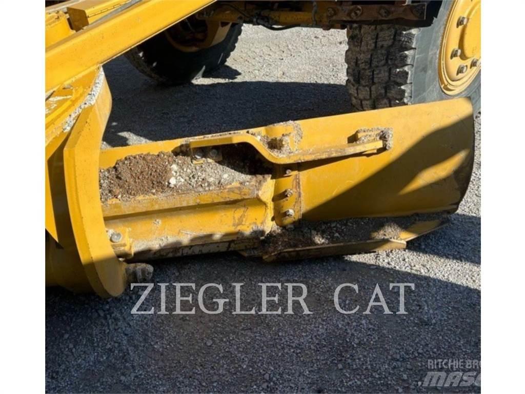 CAT 12M3AWD Graders