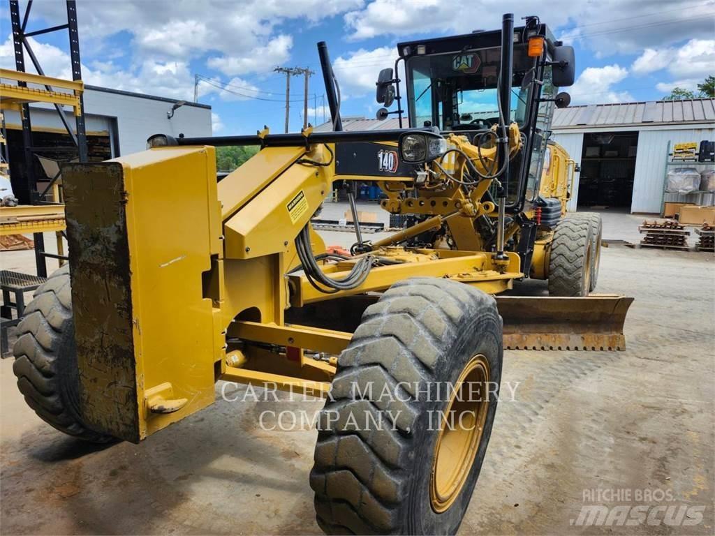 CAT 140 Graders