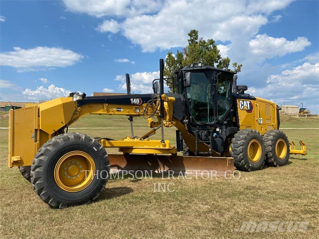 CAT 140 Graders