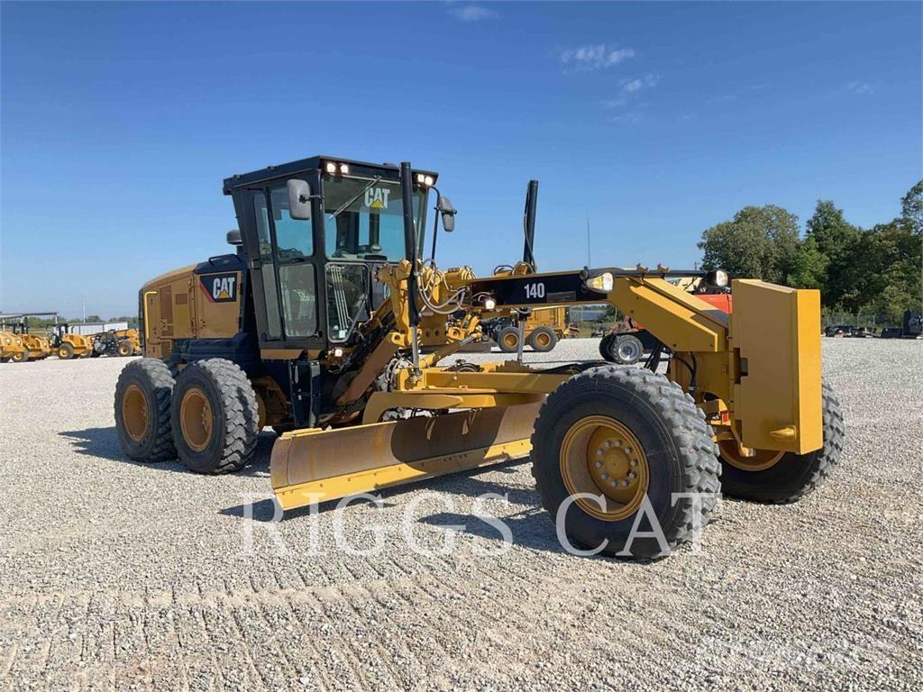CAT 140 Graders
