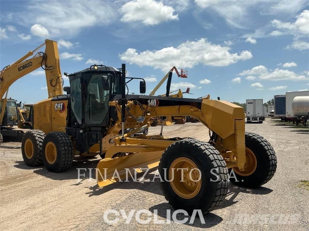 CAT 140-15 Graders
