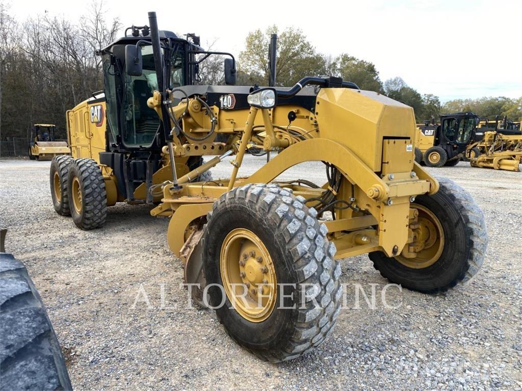 CAT 140-15 Graders