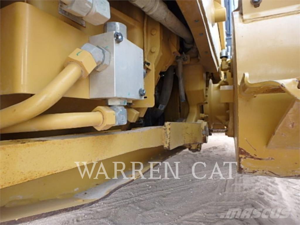 CAT 140M3 AWD Graders