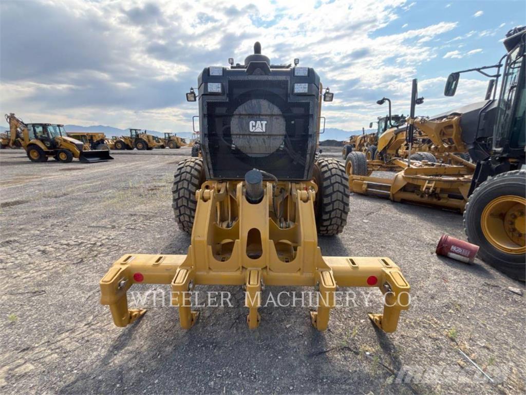 CAT 150 15 Graders