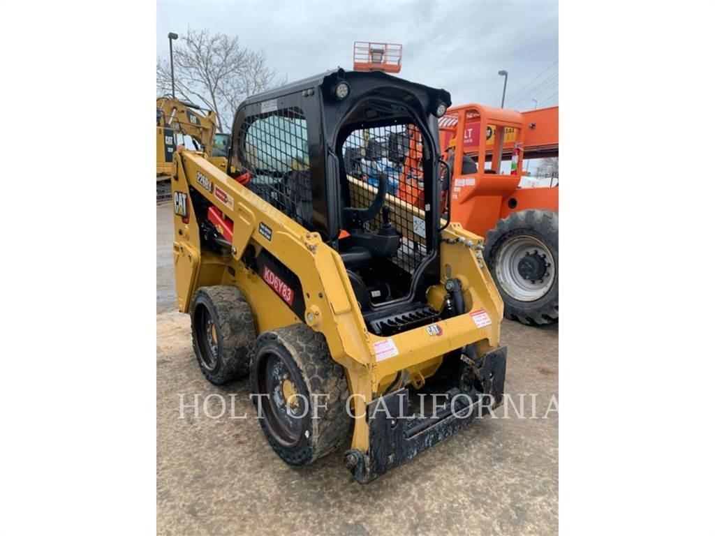 CAT 226 HF Skid steer loaders