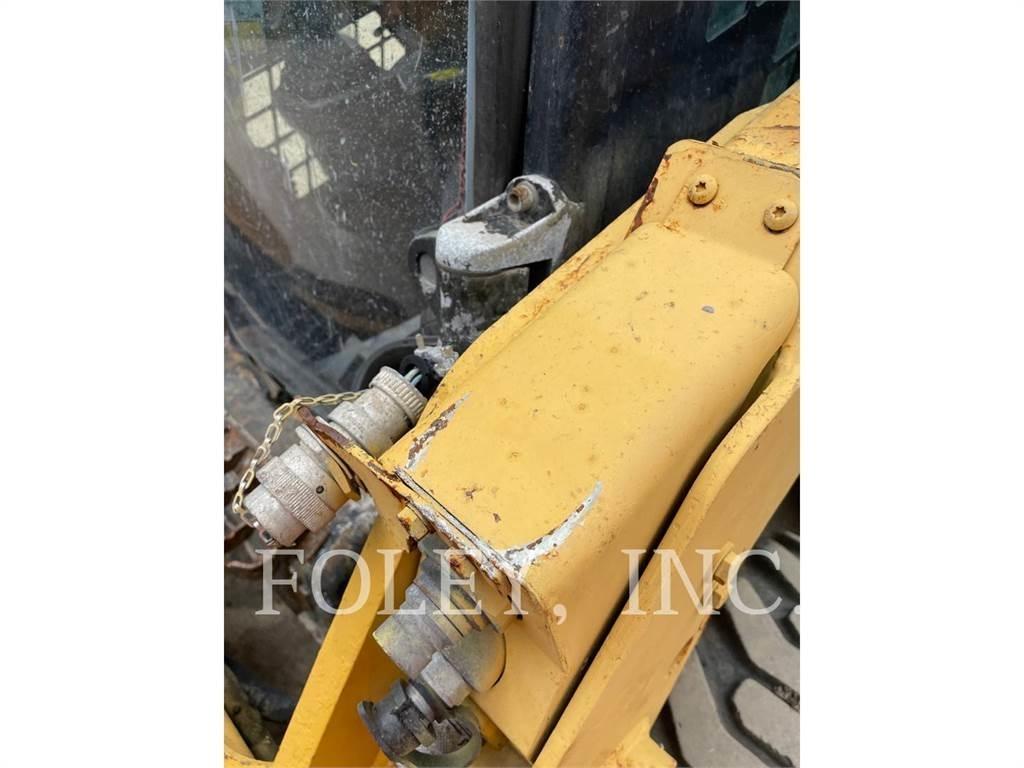 CAT 226D Skid steer loaders