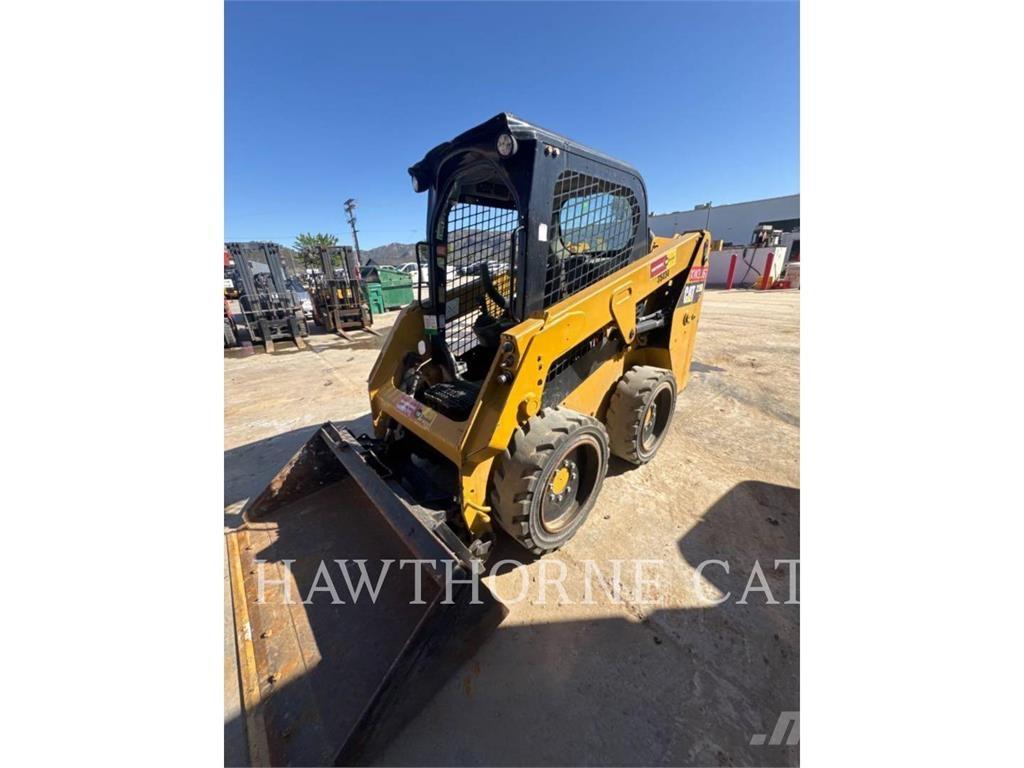 CAT 226D Skid steer loaders