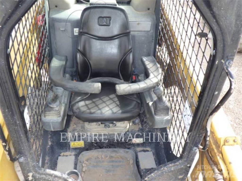 CAT 226D3 Skid steer loaders