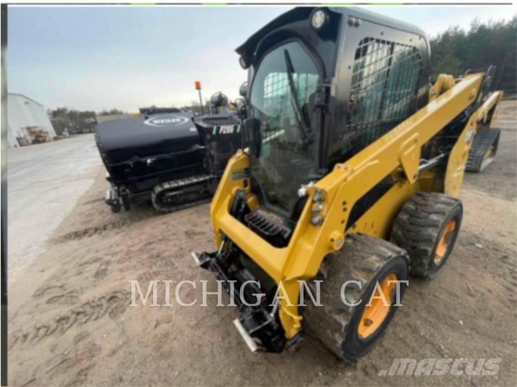 CAT 232D3 AQ Skid steer loaders
