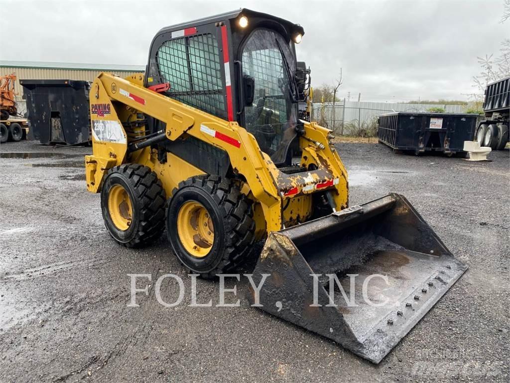 CAT 236D Skid steer loaders