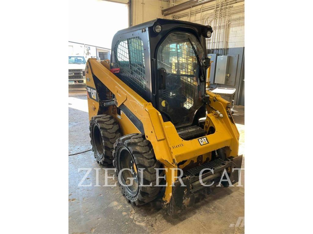 CAT 236D Skid steer loaders