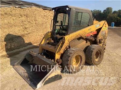 CAT 236D3 A2Q Skid steer loaders