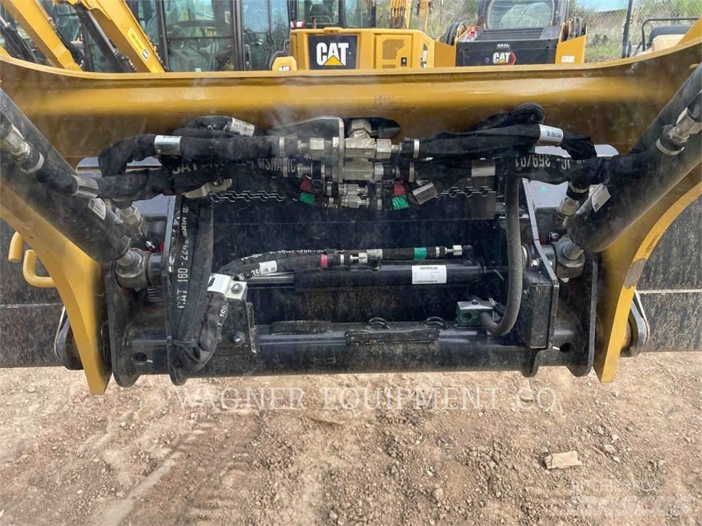CAT 239D3 Crawler FEL's