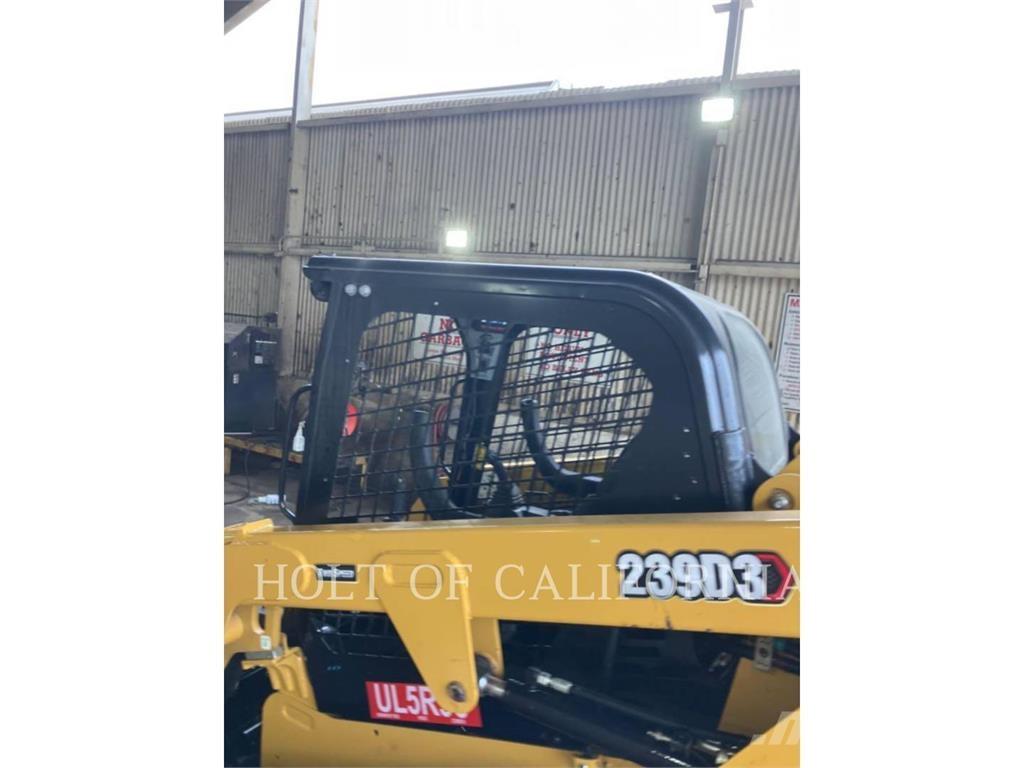 CAT 239D3 Skid steer loaders