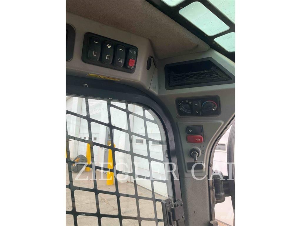 CAT 239D3 Crawler FEL's