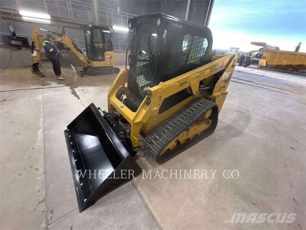 CAT 239D3 C3H2 Crawler FEL's