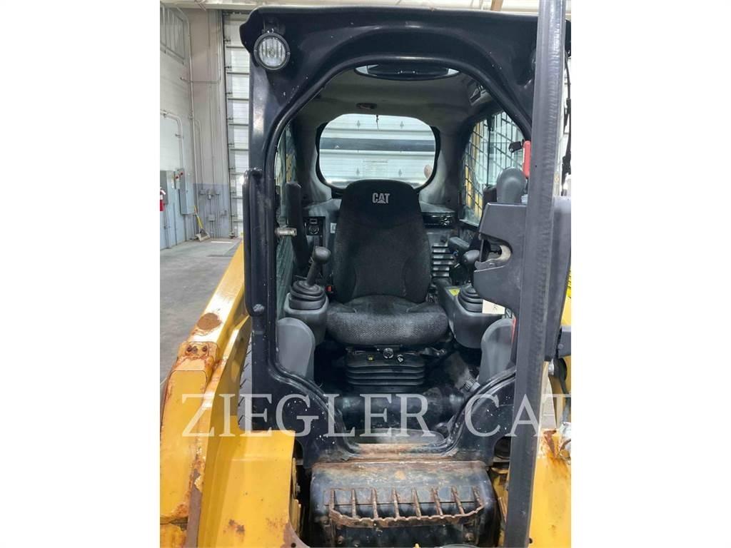 CAT 242D Skid steer loaders