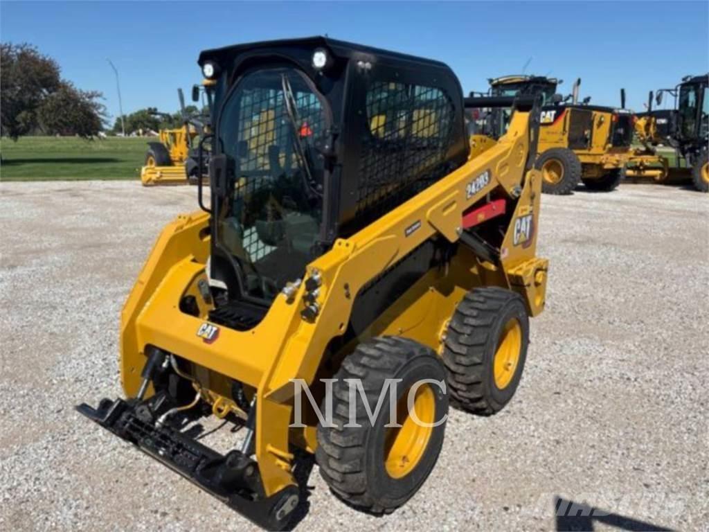 CAT 242D3 Skid steer loaders