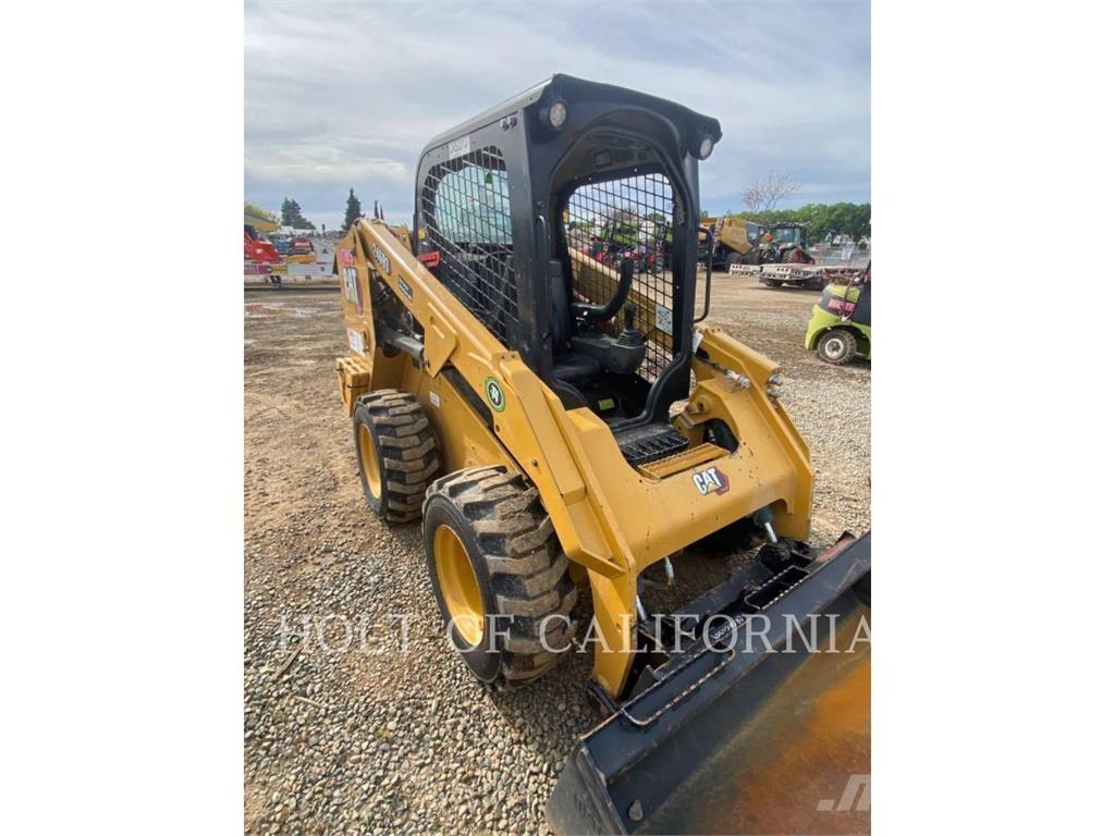 CAT 246 HF Skid steer loaders