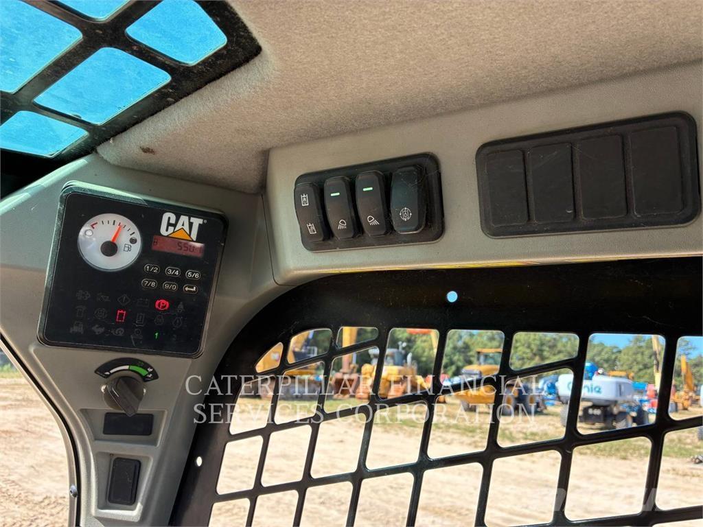 CAT 249D3 Crawler FEL's