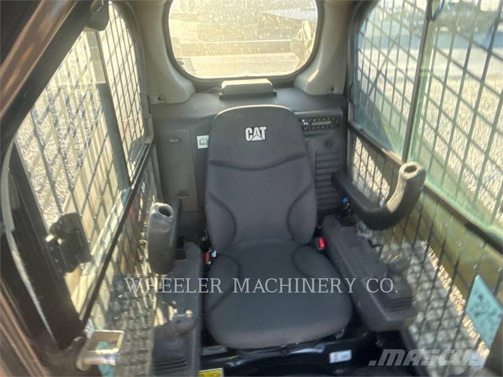 CAT 249D3 C3H2 Crawler FEL's