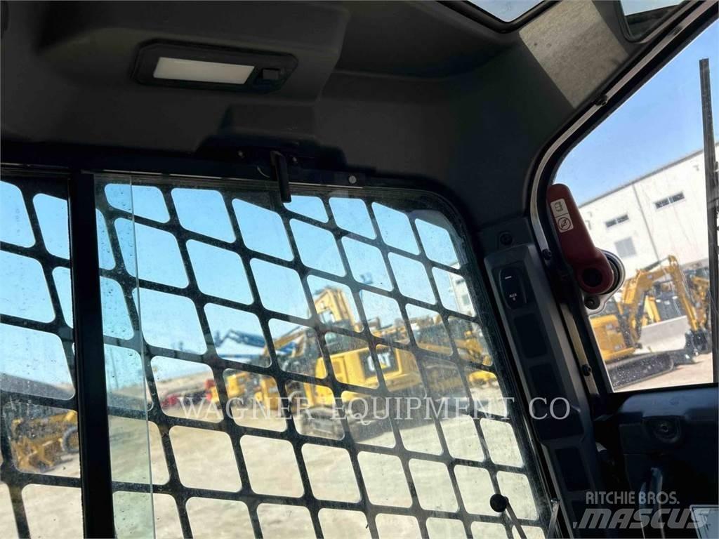 CAT 255 Crawler FEL's