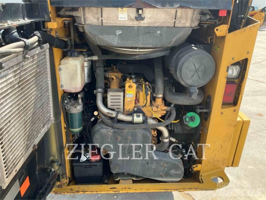 CAT 257D Crawler FEL's