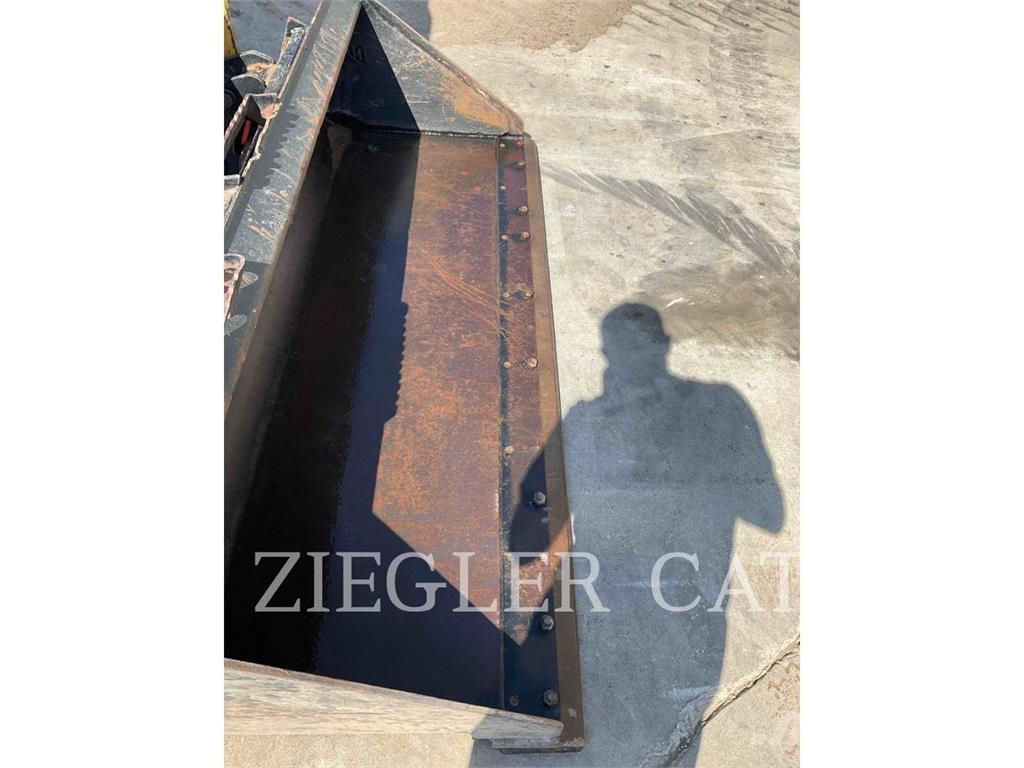 CAT 257D Crawler FEL's