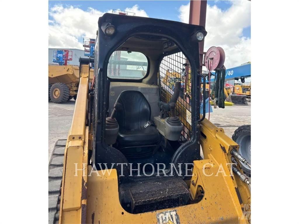 CAT 259D Crawler FEL's