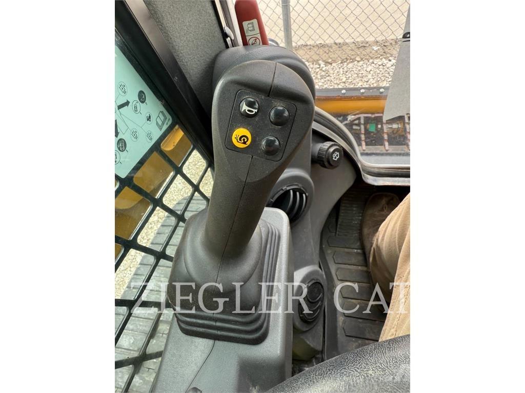 CAT 259D3 Crawler FEL's