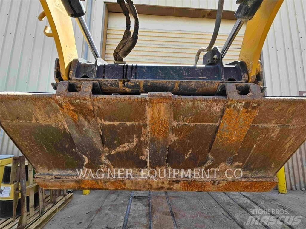 CAT 259D3 Crawler FEL's