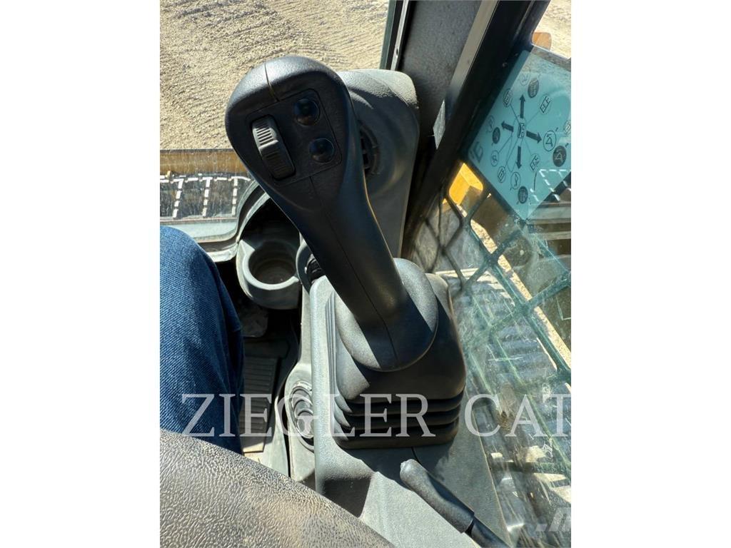 CAT 259D3 Crawler FEL's