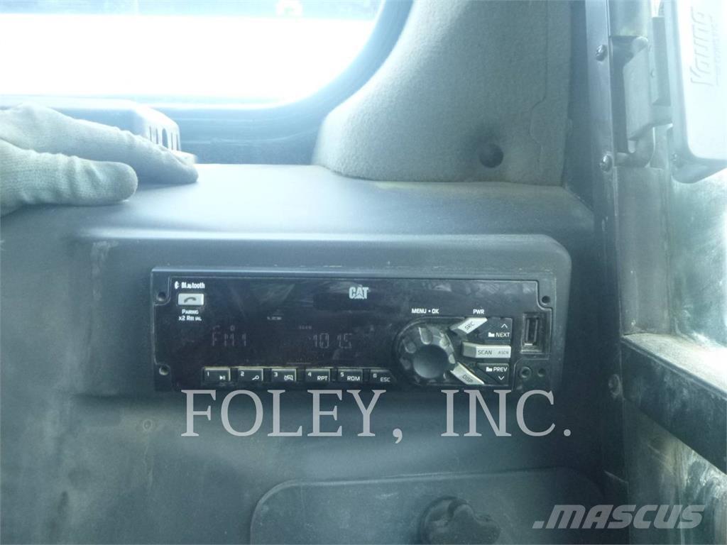 CAT 259D3 Crawler FEL's