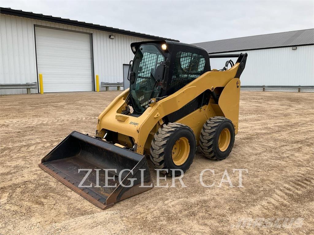 CAT 262C Skid steer loaders