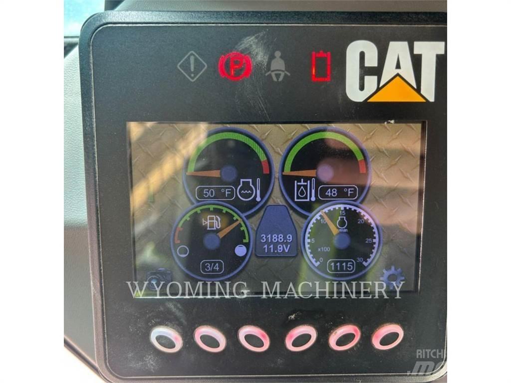 CAT 262D Skid steer loaders