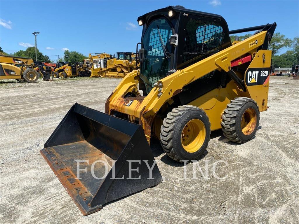 CAT 262D Skid steer loaders