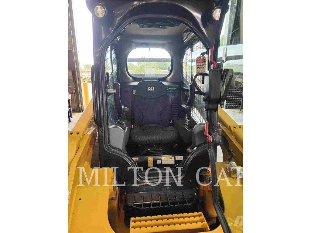 CAT 262D 3 Skid steer loaders