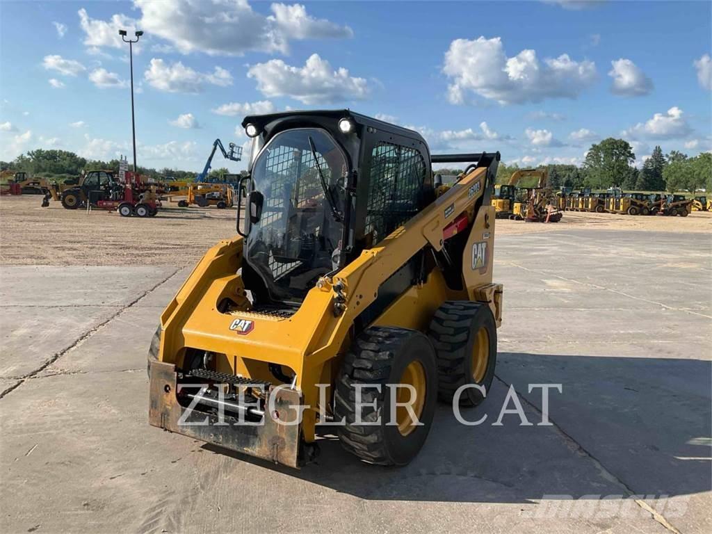 CAT 262D3 Skid steer loaders