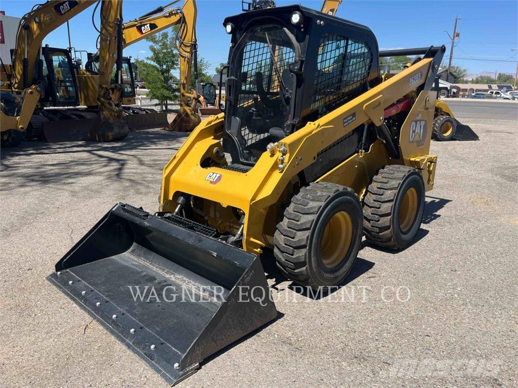 CAT 262D3 Skid steer loaders