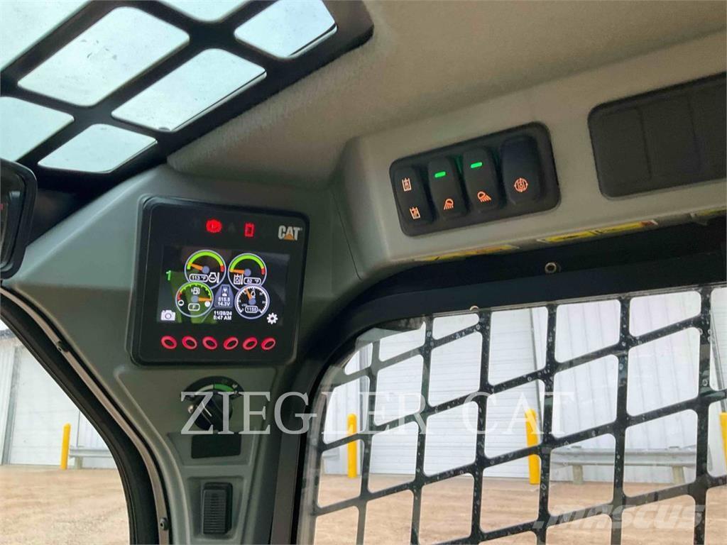 CAT 262D3 Skid steer loaders