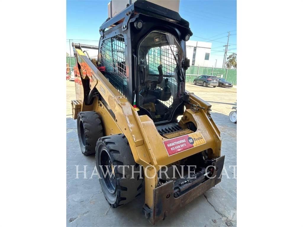 CAT 262D3 H2O Skid steer loaders
