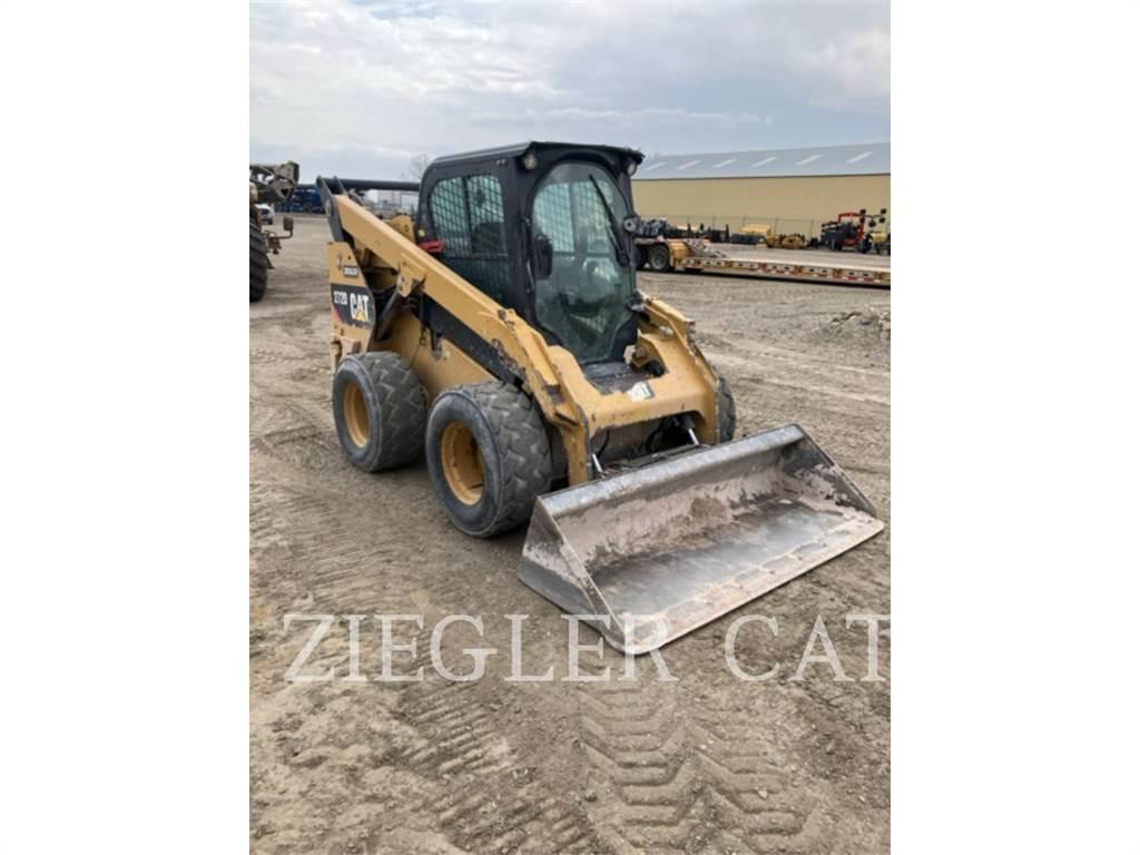 CAT 272D Skid steer loaders